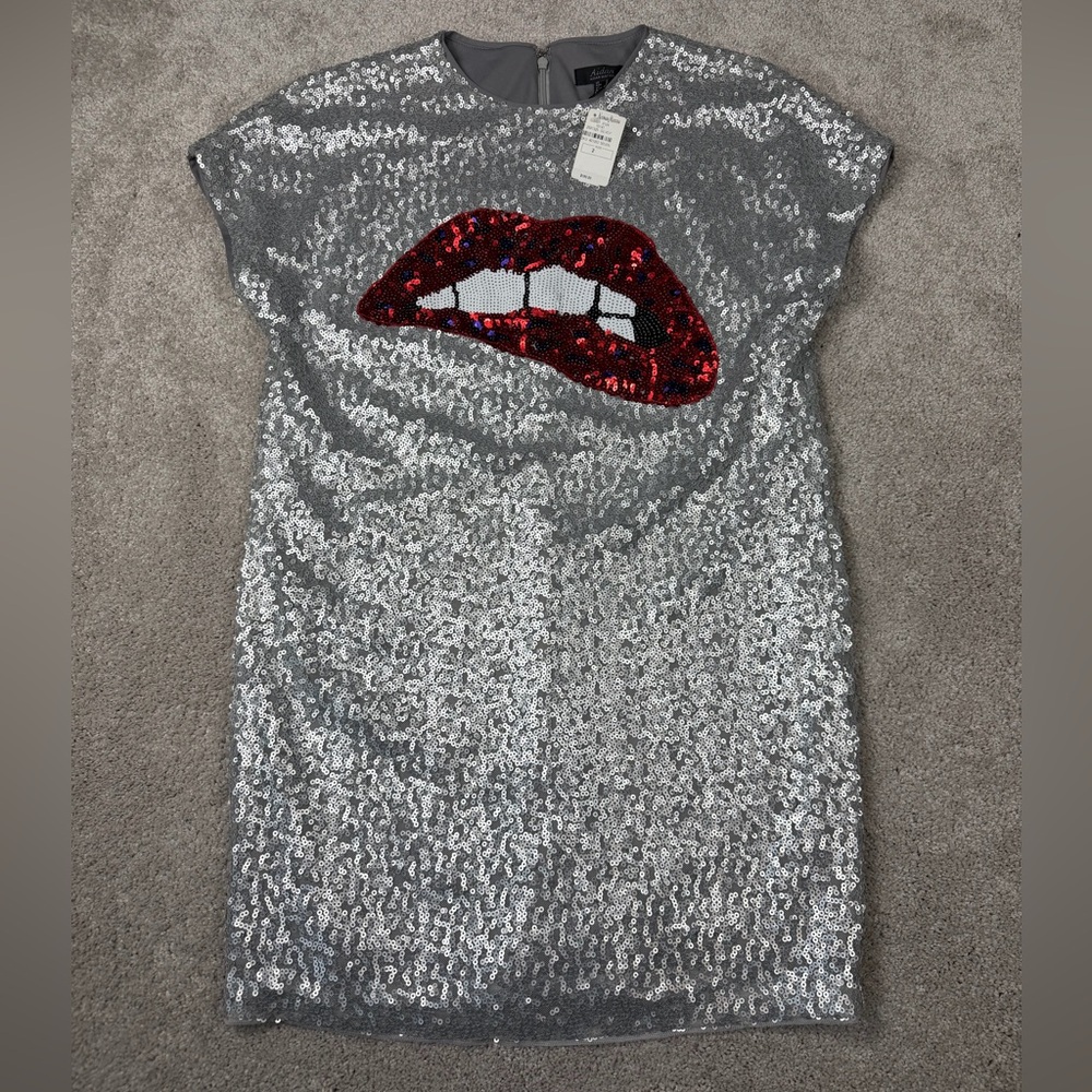 Aidan by Aidan Mattox Lip Sequin Appliqué Shift Dress Women’s Size 2 NWT $195